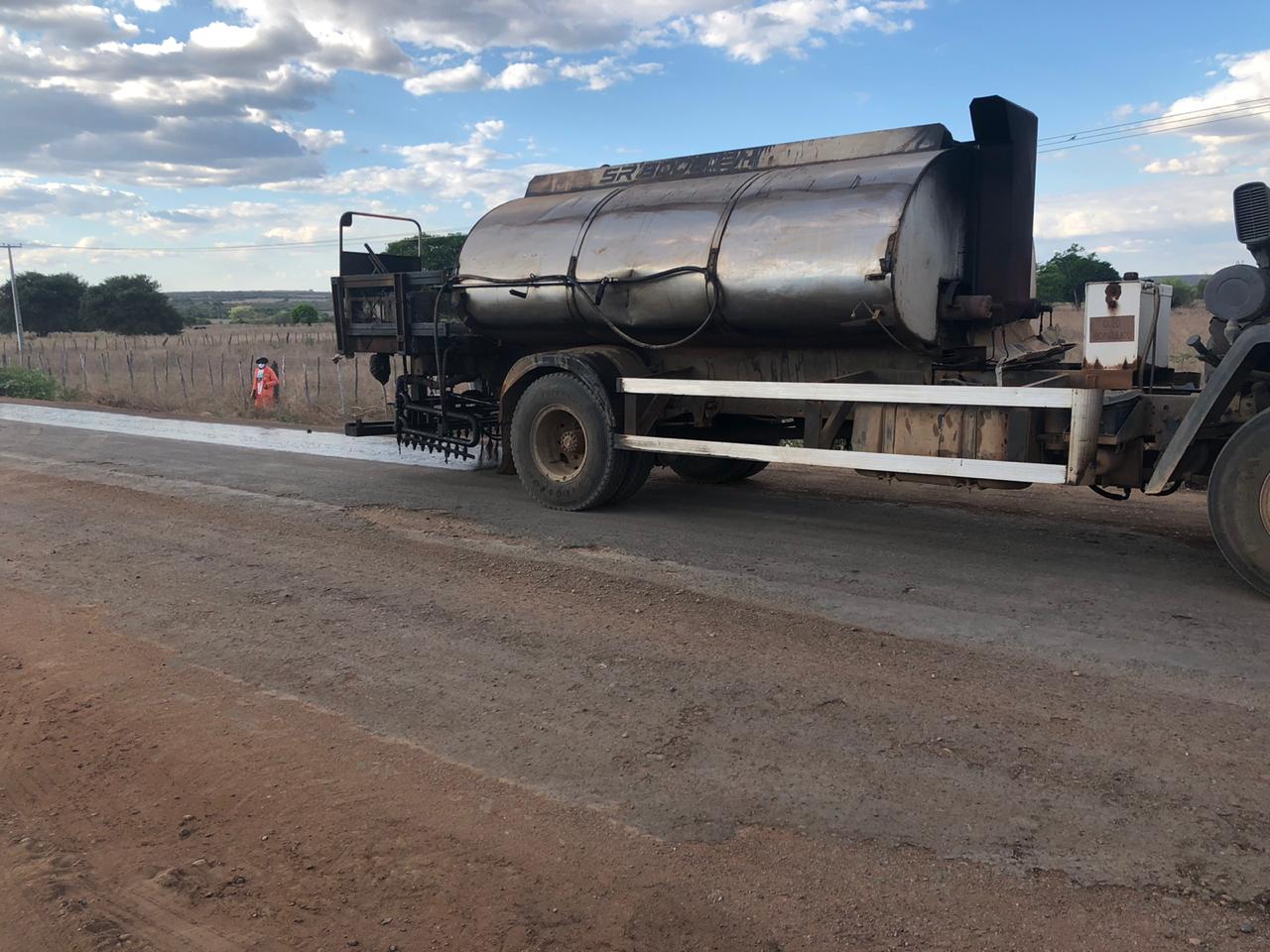 Obras da rodovia que liga Mauriti à Divisa CE/PB está próximo a 80% de apronto