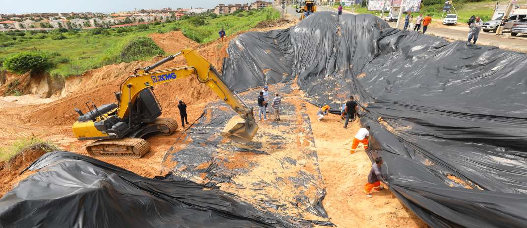 Recuperação da CE-025, em Aquiraz, segue sob ação do Governo do Ceará